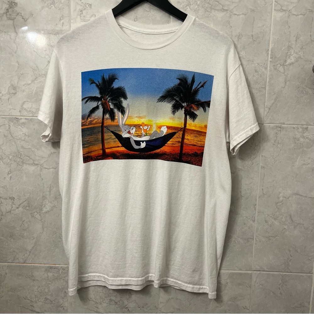 Bugs bunny graphic shirt size large